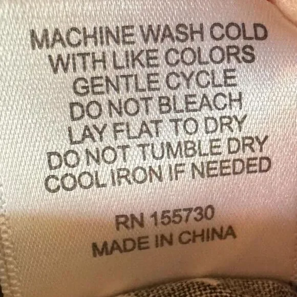 Jane & Delancey Black and White Big Cat Print button-up shirt Large - Picture 5 of 5